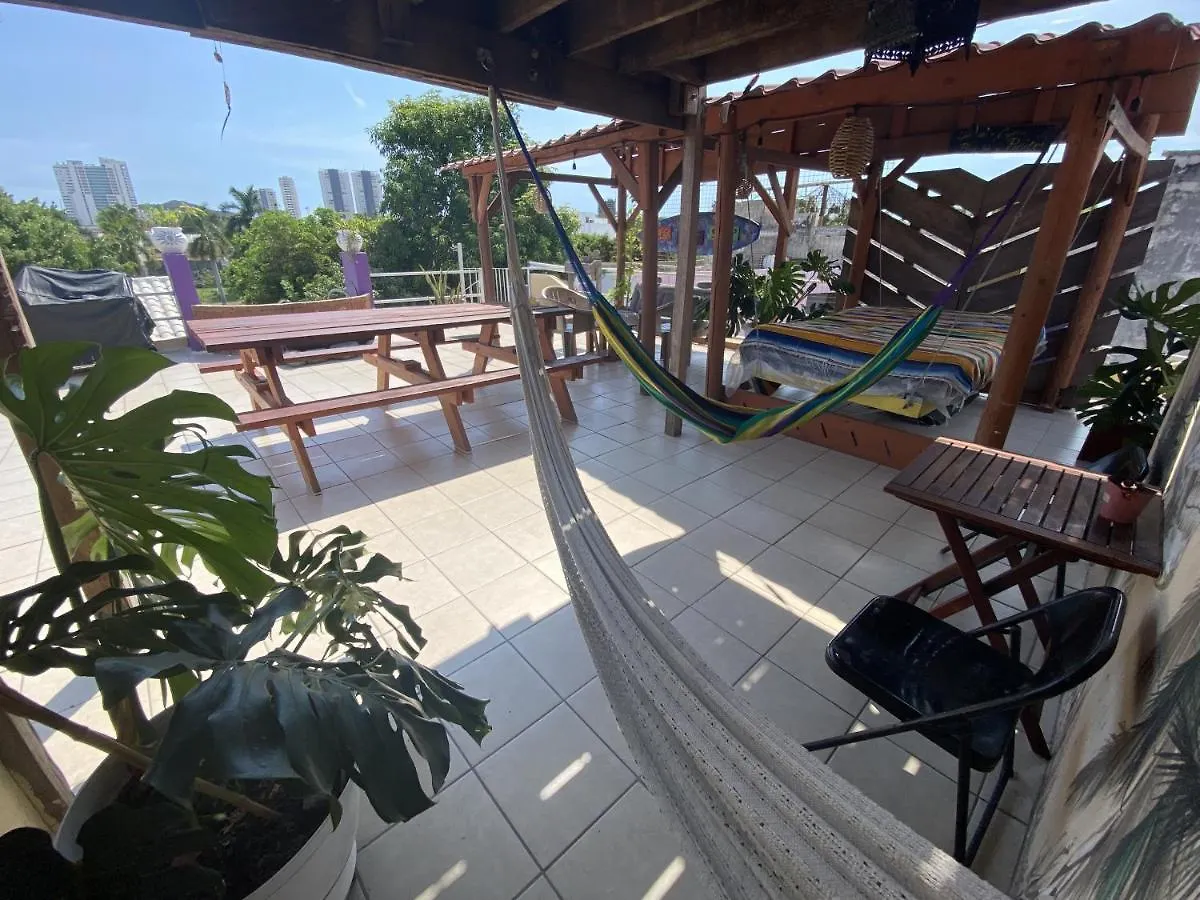 Wandering Monkey Guesthouse Mazatlán 0*,  Meksyk